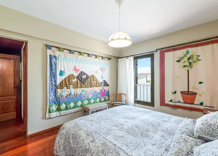 Puerta De Hierro Villa