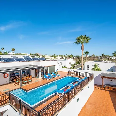 Puerta De Hierro Puerto del Carmen (Lanzarote)