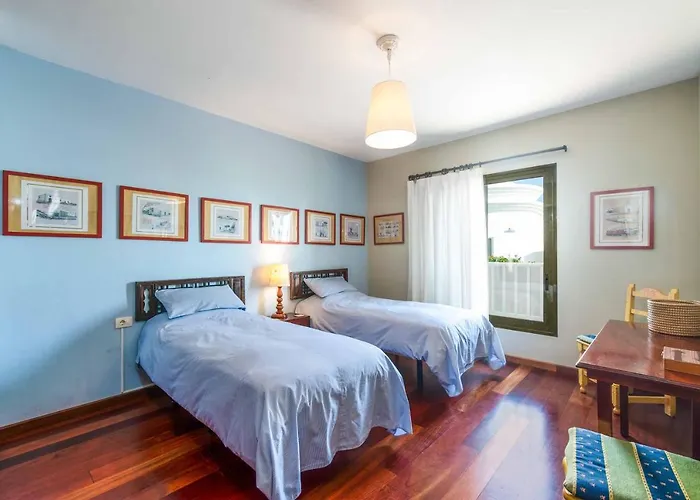 Puerta De Hierro Villa